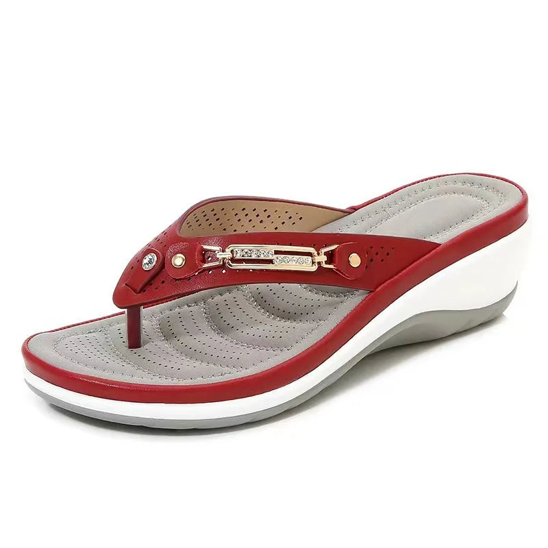 Orthopedische zomersandalen met schokabsorberend voetbed. Verkrijgbaar in beige, rood, wit, zwart. Stijlvol en comfortabel.
