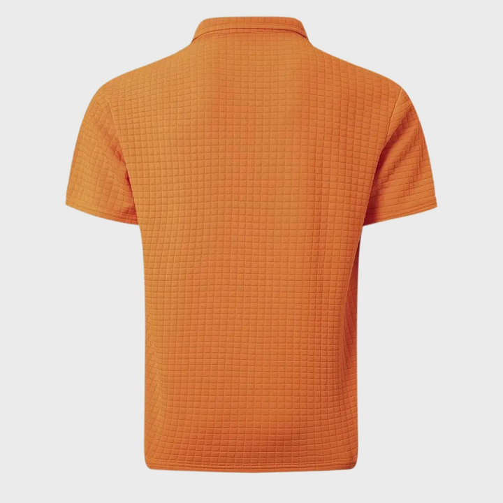 Detailopname van de mouwafwerking van heren poloshirt Pieter