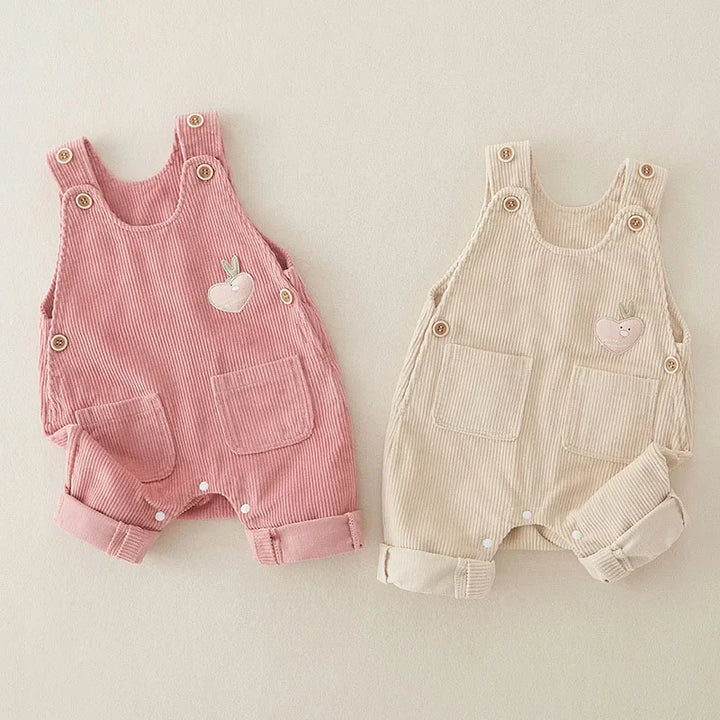 "Rib tuinbroek voor peuters, comfortabel en stijlvol, gemaakt van ribstof met duurzame katoen, trendy babykleding."