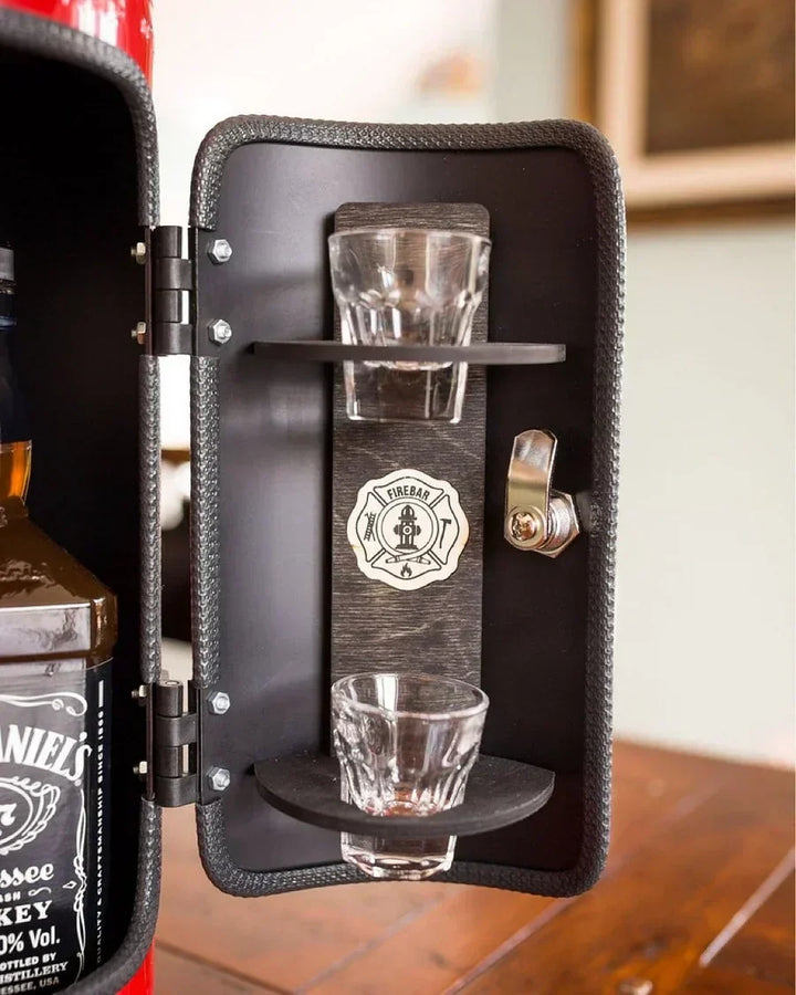 Geheime bar vermomd als brandblusser. Stijlvol, onopvallend en functioneel voor drankopslag. Perfect cadeau.
