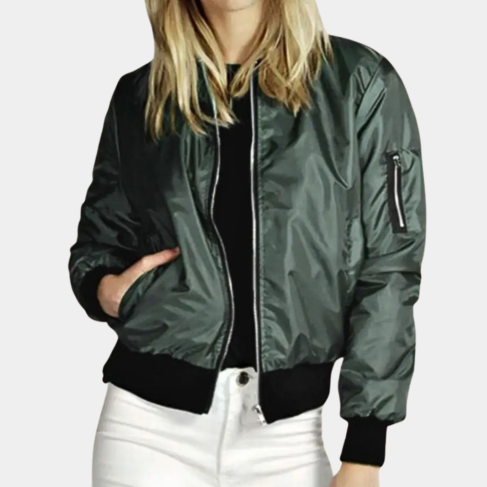 "Rode Ilaria zomerjas voor dames, lichtgewicht bomberjack in trendy kleur, ideaal voor zomerdagen, met zakken en ritssluiting