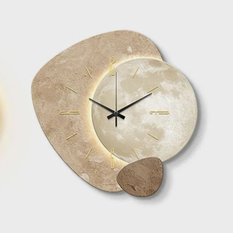 Minimalistische wandklok met licht, moderne Scandinavische klok die functioneel en decoratief is.
