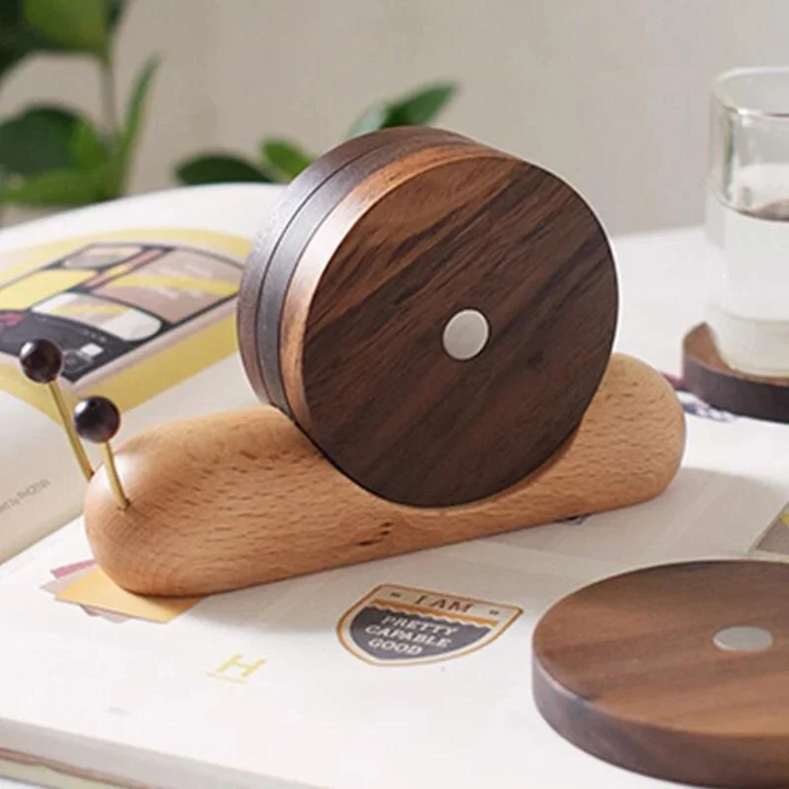 "Scandinavische walnoot onderzetters minimalistisch design, tijdloos walnoothout, duurzaam en beschermend voor meubels"