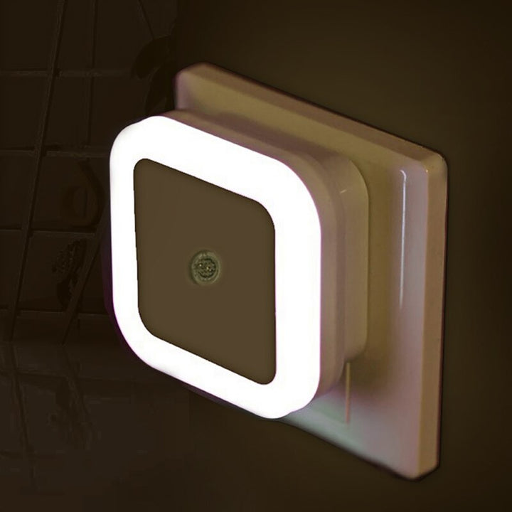 Handige set van 2 draadloze nachtlampjes voor baby- of kinderkamer en gang. Rustgevend LED licht.