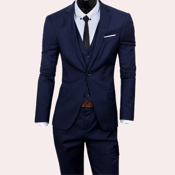 Stijlvol 3-delig zomerkostuum heren met blazer, colbert en broek in elegante pasvorm, ideaal voor elke formele gelegenheid.