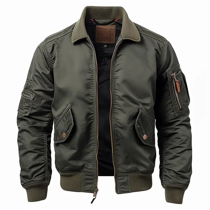 Stijlvol heren bomberjack met elastische boorden, ritszakken en ademende stof. Veelzijdig design, ideaal voor casual en nette