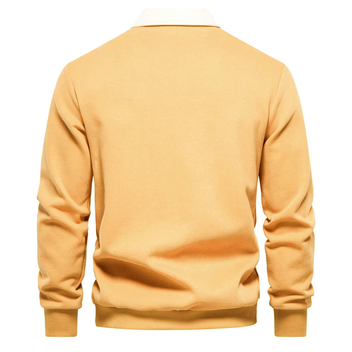 "Stijlvolle heren polo sweatshirt met klassieke kraag en patchwork detail, gemaakt van zachte katoenblend, regular fit."
