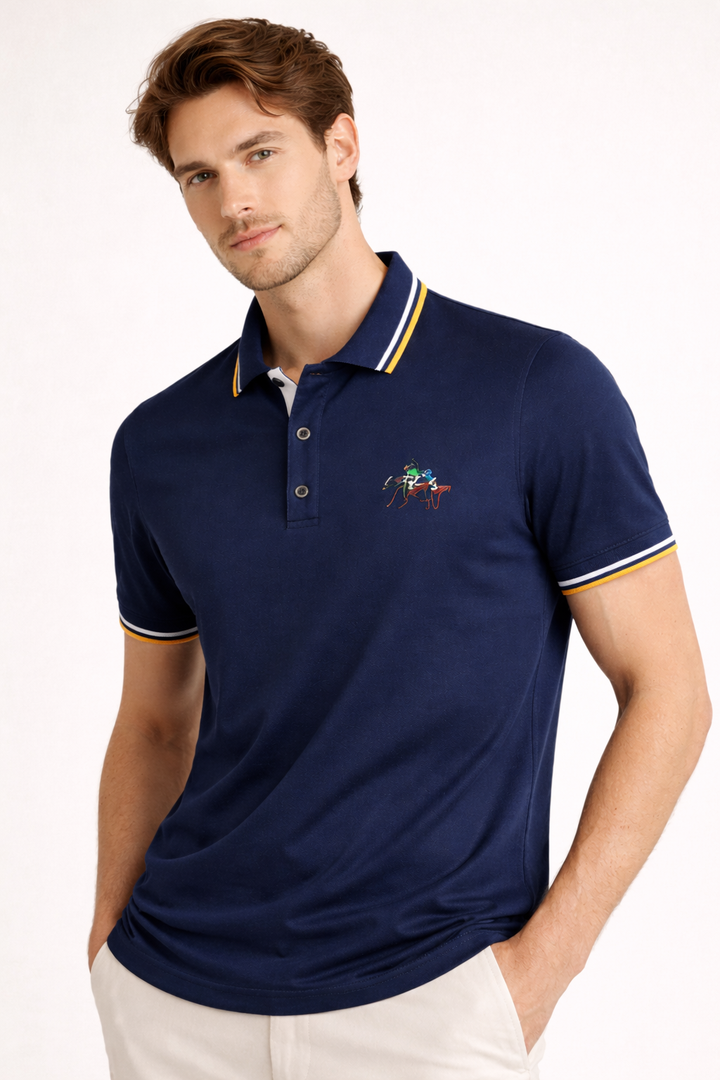 Stijlvolle herenpolo met korte mouwen in ademende stof, perfect voor comfortabele zomerstijl. Ideaal voor dagelijks gebruik.