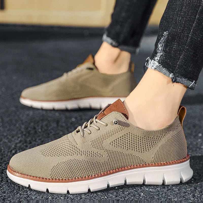Stijlvolle herensneakers in diverse kleuren, lichtgewicht en trendy ontwerp voor casual en formele gelegenheden.'