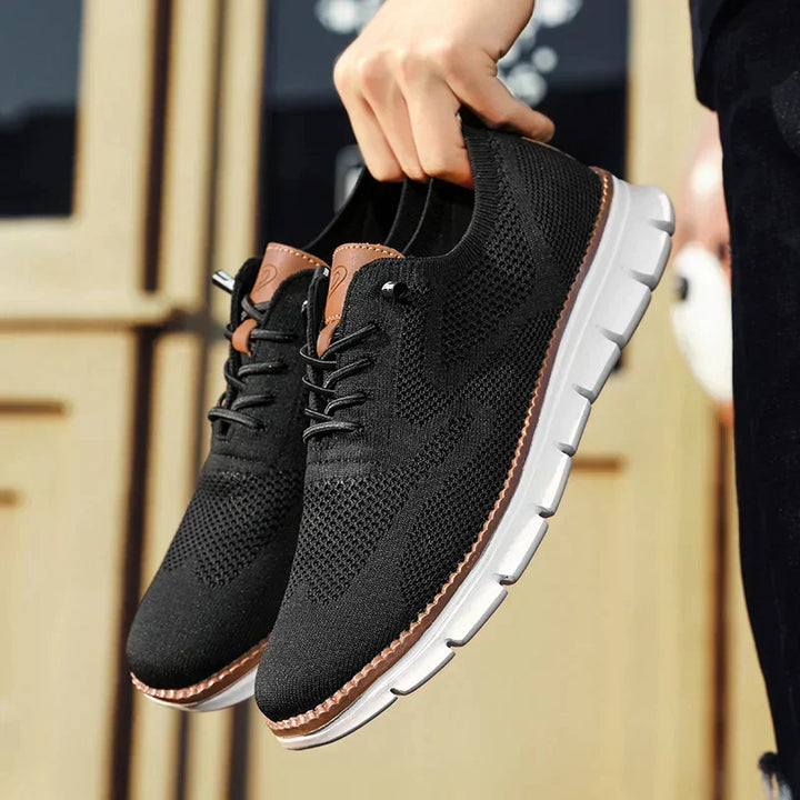 Stijlvolle herensneakers in diverse kleuren, lichtgewicht en trendy ontwerp voor casual en formele gelegenheden.'