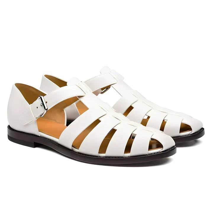 "Stijlvolle leren gladiator sandalen voor heren met stevige rubberen zool, antislip en duurzame bandjes voor comfort."