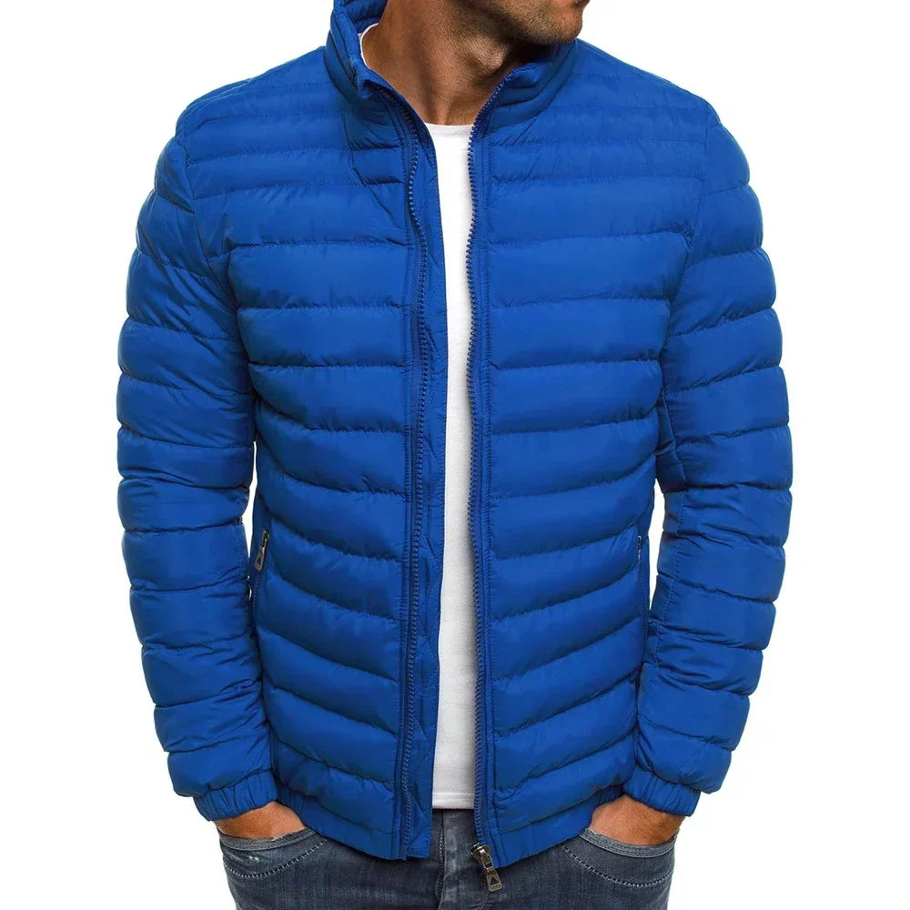 "Stijlvolle parka voor mannen, warme winterjas met hoogstaande isolatie en verkrijgbaar in diverse kleuren."