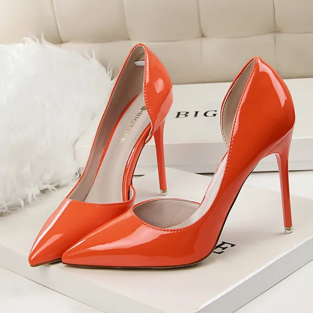 "Stijlvolle T-strap orthopedische pumps voor dames, zwarte elegante hakken met ergonomische zool voor comfort en steun"
