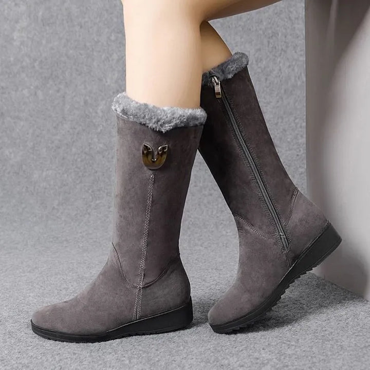 "Stijlvolle Tina halfhoge laarzen zwart, isolerende voering, trendy winterontwerp, vrouwelijke schoenen, ritssluiting."