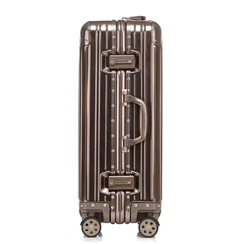 Sterke aluminium magnesium reiskoffer met veilig TSA slot. Duurzame harde reisbagage.