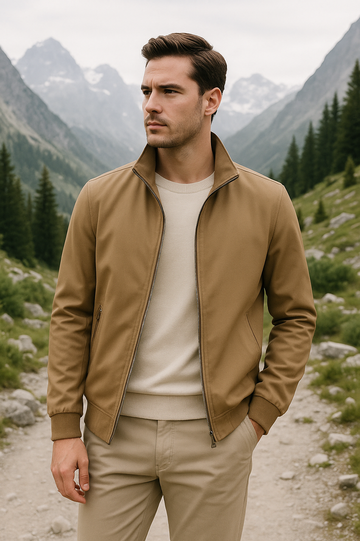 Stijlvolle winddichte zomerjas voor heren, slanke pasvorm, luxe voering, geschikt voor kantoor en casual gelegenheden.