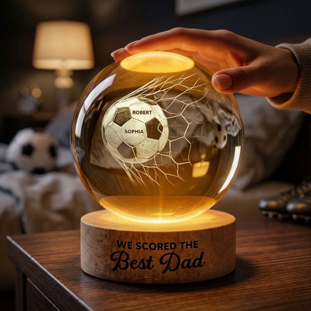 Sportief geschenk voor vaderdag: Kristallen nachtlamp met 3D voetbal design, perfect voor elke papa.