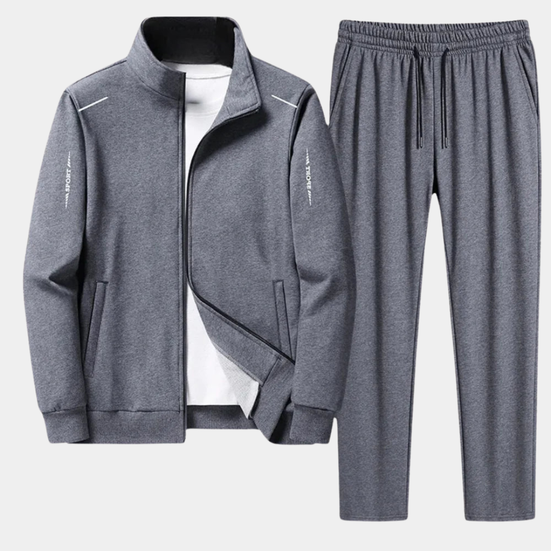 "Tweedelig trainingspak voor heren met hoodie en broek, verstelbare taille, zacht materiaal; ideaal voor comfort en stijl."
