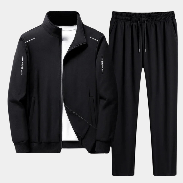 "Tweedelig trainingspak voor heren met hoodie en broek, verstelbare taille, zacht materiaal; ideaal voor comfort en stijl."