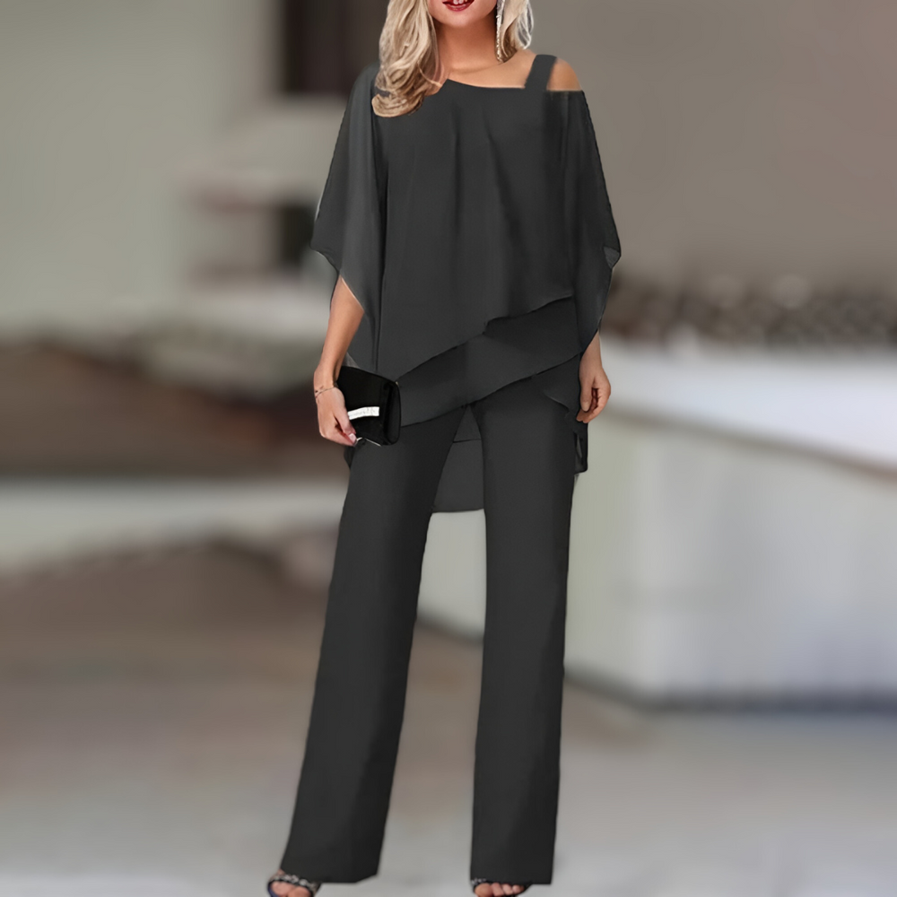 "Tweedelige dames set met off-shoulder top en broek, elegante stijl in diverse kleuren, geschikt voor elke gelegenheid."