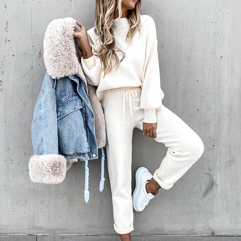 "Tweedelige loungewear set: zachte coltrui met lanternmouwen en high-waist broek in verschillende kleuren voor ultiem comfort