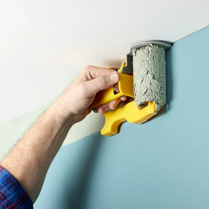Handig verfgereedschap voor makkelijk en strak randen schilderen; perfect voor doe-het-zelf woningverbetering.