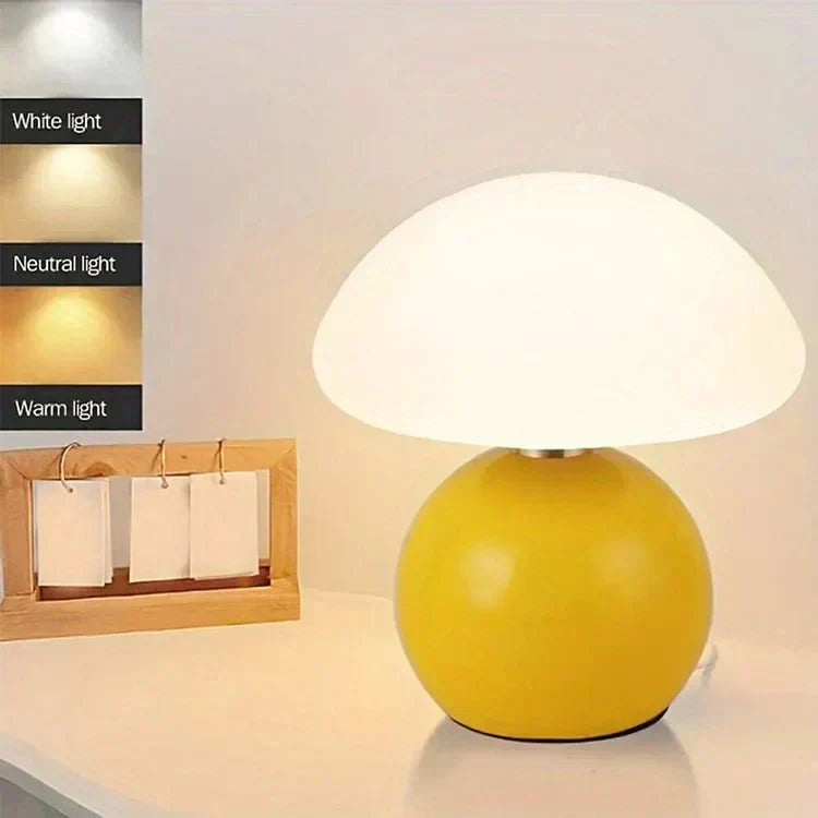 "Verstelbare LED paddenstoel lamp in modern design, keramiek en PVC, voor elegante sfeer in huis of kantoor."