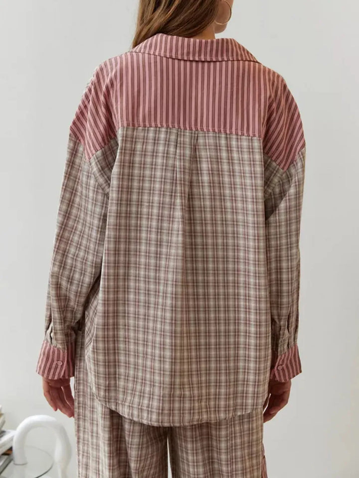 Veelzijdige dames fleece pyjama set, warm en comfortabel voor zowel nachtkleding als loungewear.