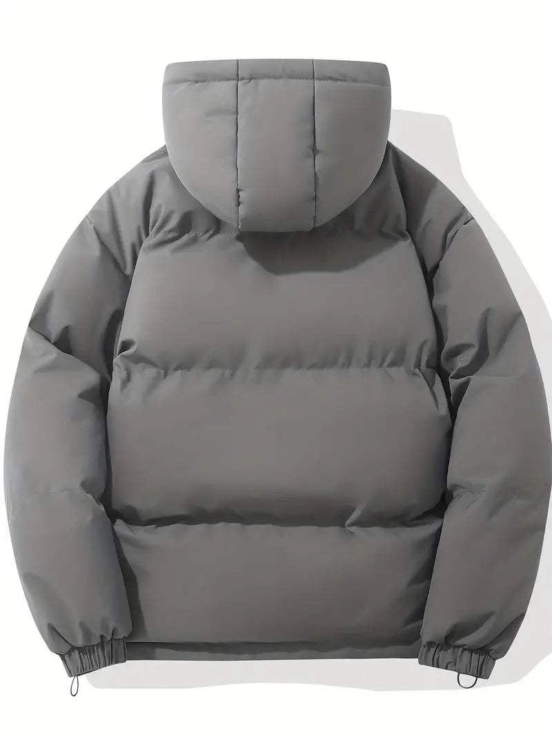 "Warme winterjas voor heren met capuchon, klassiek design en duurzame materialen voor ultieme stijl en comfort."