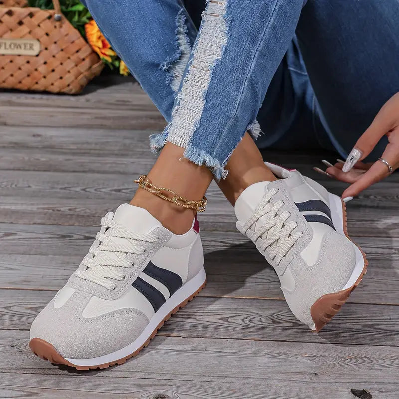 Comfortabele dames vetersneakers (orthopedisch) in marineblauw/grijs, ideaal voor dagelijks comfort en look.