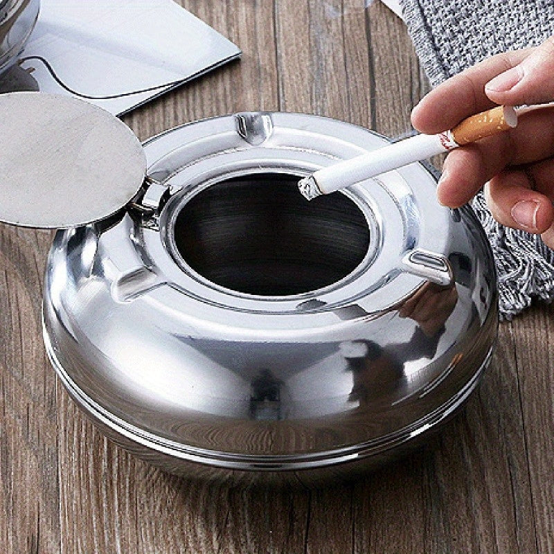 Winddichte RVS asbak met deksel, perfect voor binnen en buiten gebruik.