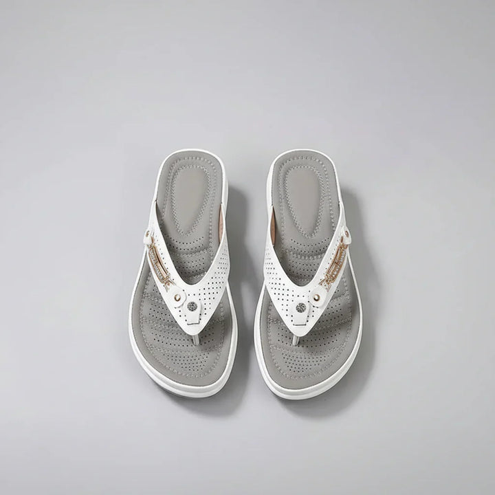 Dames comfort slippers met zachte zool, orthopedische ondersteuning en een fijne comfort fit.