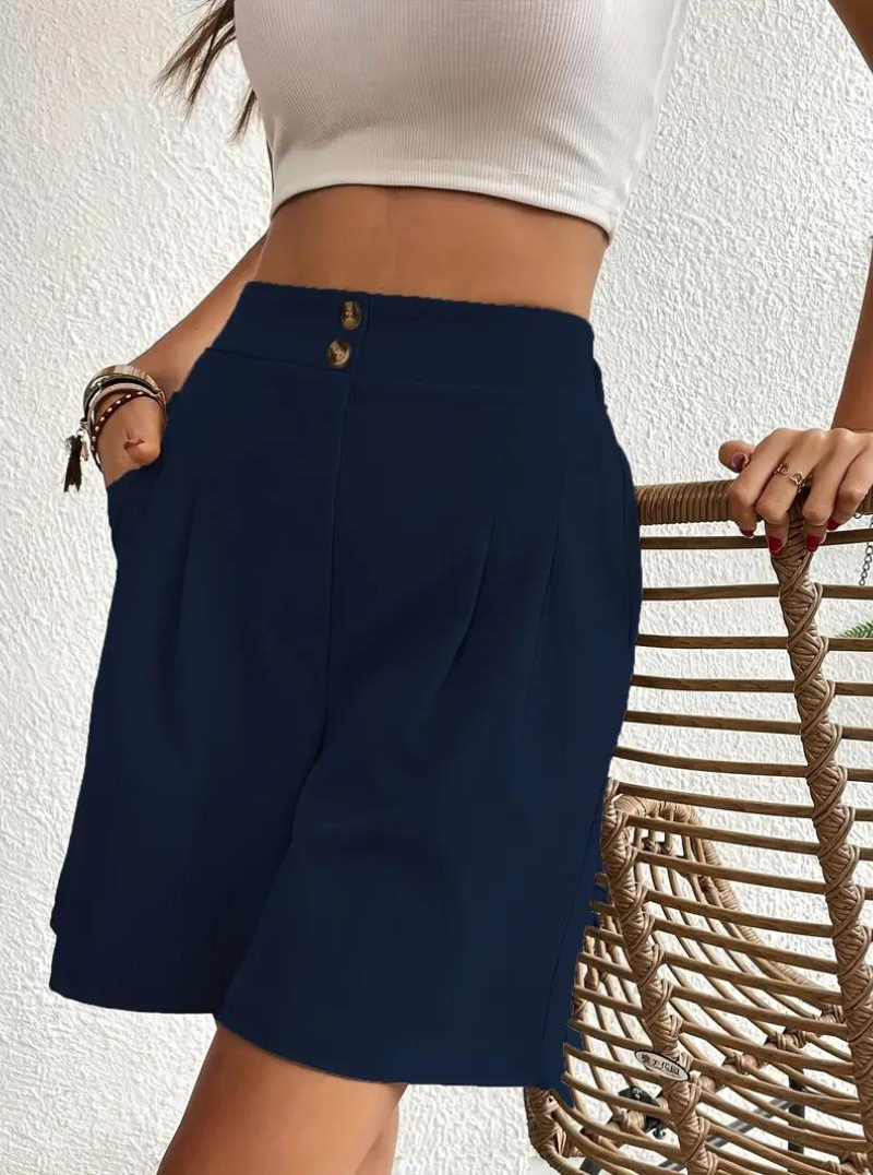 "Zomershort met plooien, hoge taille, zakken en luchtige pasvorm, ideaal voor elegante, comfortabele zomerse look."