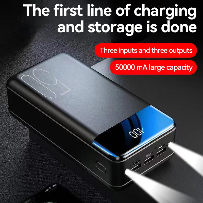 "Zwarte 100.000mAh power bank voor snel opladen van telefoons, tablets en laptops, compacte draagbare technologie."