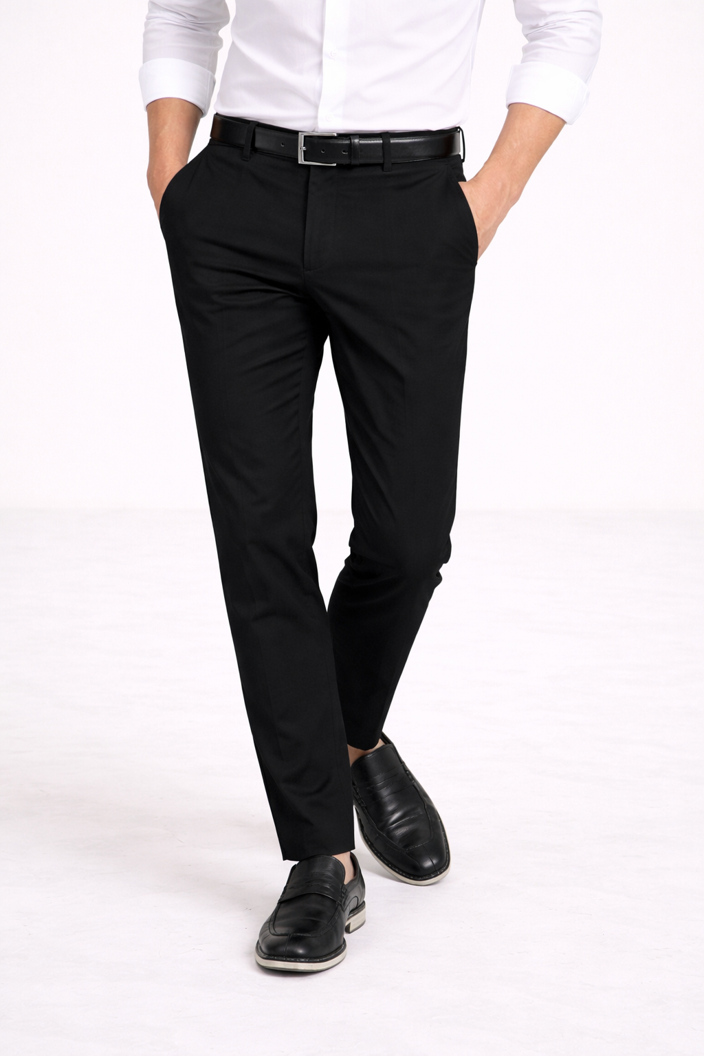 Groene heren chino pantalon met comfortabele pasvorm, perfect voor een stijlvolle en moderne uitstraling.